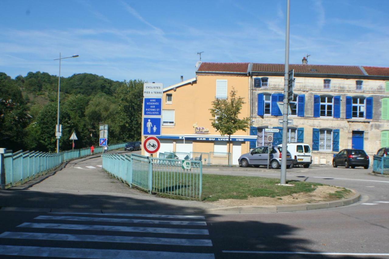 Appartement Les Berges De L'Ornain Bar-le-Duc Esterno foto